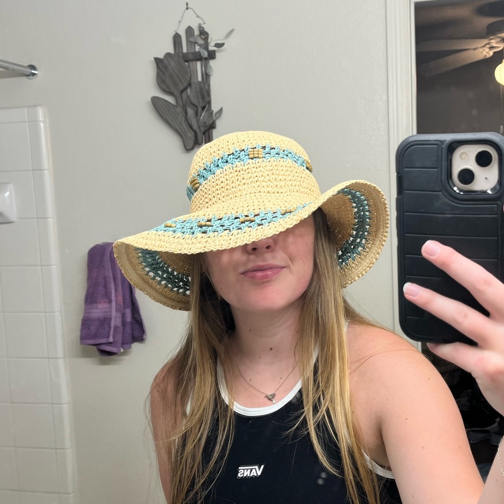 Women’s beach sunhat